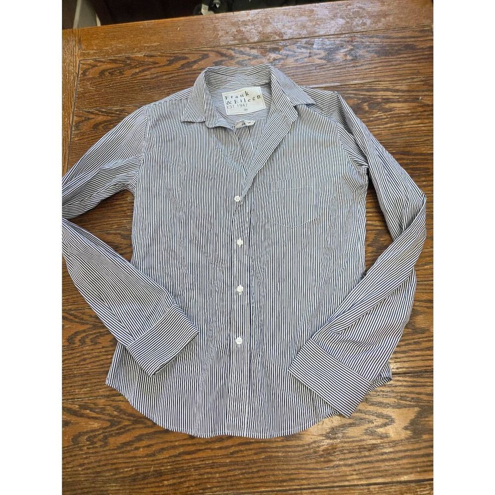 Frank&Eileen Barry blue&white striped button down shirt sz XS